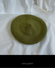 Load image into Gallery viewer, Wool Blend Adjustable French Berets Autumn Winter Fall Artist Cap Painters Hat