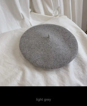 Load image into Gallery viewer, Wool Blend Adjustable French Berets Autumn Winter Fall Artist Cap Painters Hat