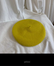 Load image into Gallery viewer, Wool Blend Adjustable French Berets Autumn Winter Fall Artist Cap Painters Hat