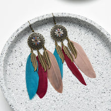 Load image into Gallery viewer, Mix Feathers + Flower