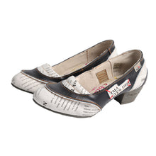 Load image into Gallery viewer, TMA EYES Black and White Newspaper-print Paneled Women&#39;s Shallow Casual Leather Low Heels
